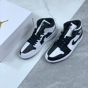 Air Jordan 1 Mid Invert Low Gang Black and White Panda Item No.: DR0501-101 Number of codes: 36-469