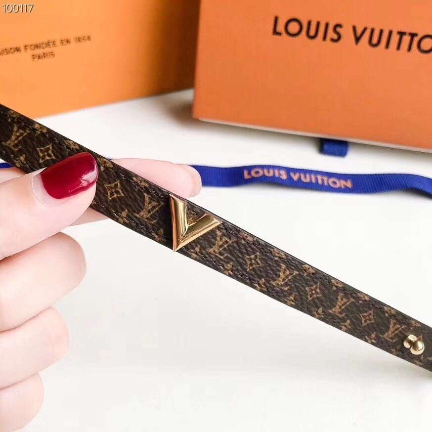 Beautiful LV bracelet uitton Louis Vuitton LV double-sided presbyterian leather bracelet new color shipment, counter consistent, hot products shipped, unique design, retro avant-garde, beauty must have, multi-color selection 9 - Image 8