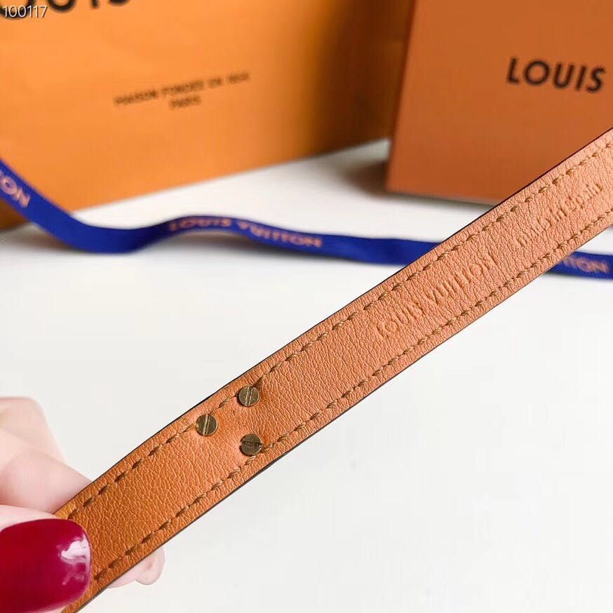 Beautiful LV bracelet uitton Louis Vuitton LV double-sided presbyterian leather bracelet new color shipment, counter consistent, hot products shipped, unique design, retro avant-garde, beauty must have, multi-color selection 9