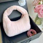 Furry pillow bag adopts imported original material high-end quality gift bag invoice size 25x16 pink