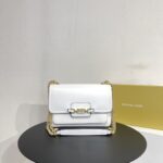 Handbags are made of imported original cowhide High-end quality Delivery gift bag invoice Size 23x16x9
