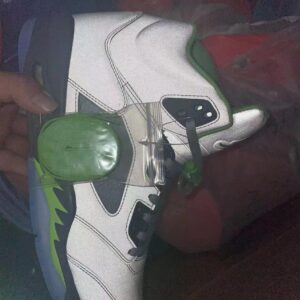 Nike Air Jordan 5 Retro Green Bean 2025 Size 12C Toddler DQ37354-003.