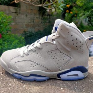 JORDAN 4 white light gray men's shoes: 40--4710