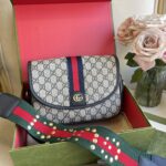 Link bag, imported original cowhide, high-end quality, gift bag invoice, size 19x11 DD23014509
