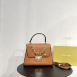 Link bag, imported original cowhide, high-end quality, gift bag invoice, size 26—18—9 DD550215032 Orange