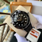 Omega SeaMaster 300 Black On Rubber Men's Automatic Divers Watch