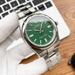 Rolex Oyster Perpetual 31mm green dial 277200 Pre-Owned 2020