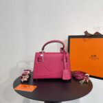 Underarm bag,pink imported original cowhide, high-end quality, gift bag invoice, size 28x15 DD550205012