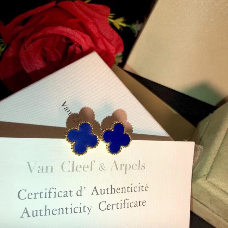 VAN Cleef u0026Arpels Van Cleef Yapper counter highest quality synchronization #VCA Four-leaf clover earrings electroplated thick gold super color protection exquisite workmanship hits hot products real shot original 1:1 created hot products ..9 - Image 6