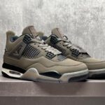 X4 version! Jordan 3 OG SP â€œDiffused Blueâ€ White and Black Lan AMM Item No.: HV8571-100 Original version X4. 40 Number 36-48.5 Shipping 4-217